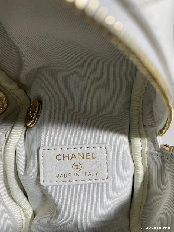 HyperPeter WITH HANDLE CHANEL CHANELUTCH 0812